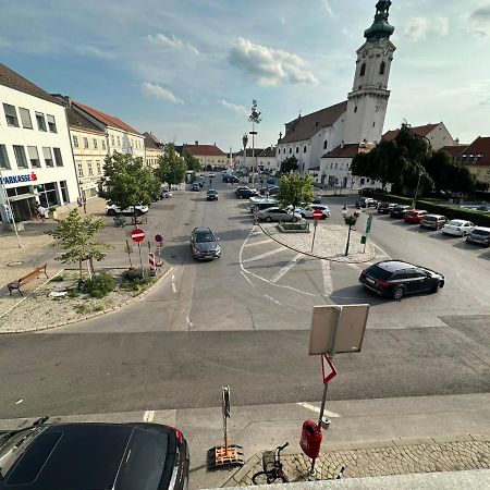 Central Plaza Family Apartment 2 Bedroom Bruckneudorf Luaran gambar